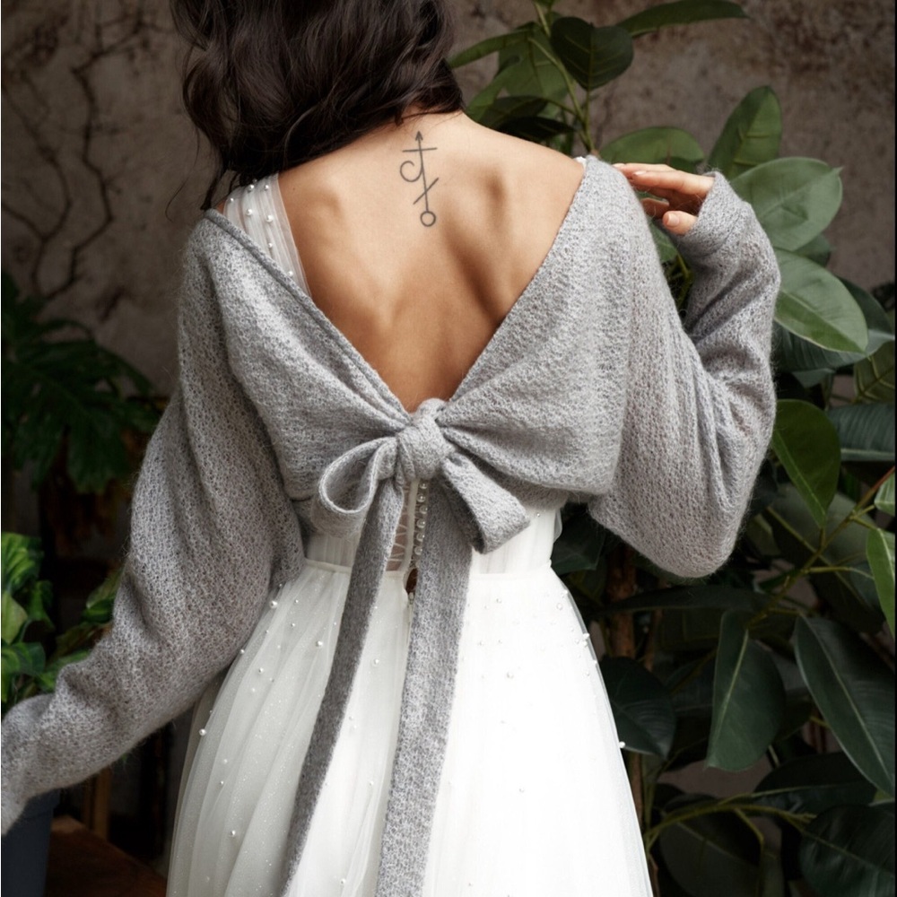 Bridal grey wool sweater